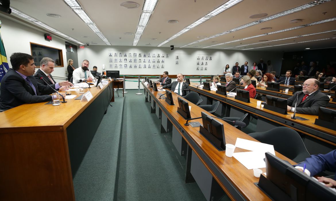 Análise de processo por quebra de decoro é adiada pelo Conselho de Ética