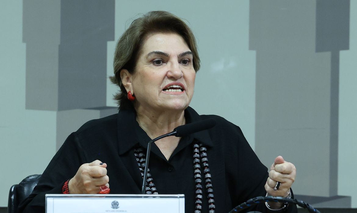 Ministra destaca aumento do acesso feminino ao trabalho com possível fim da escala 6x1