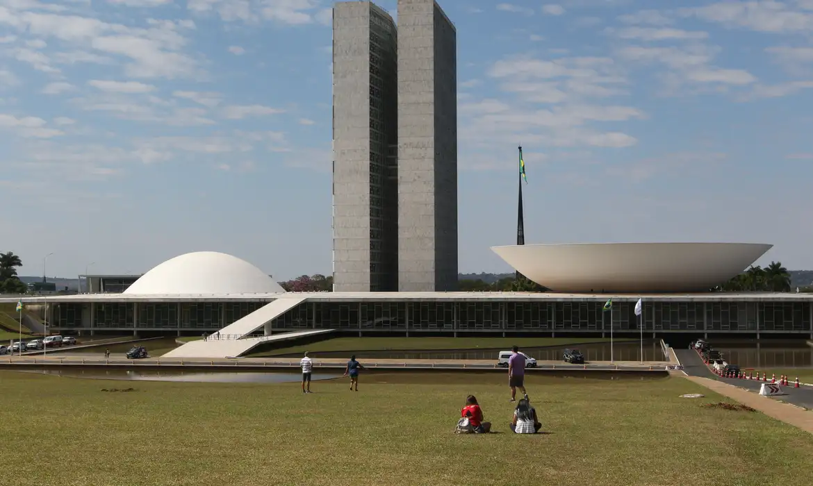 Alcolumbre divide votação do veto ao PL da Dosimetria e governo contesta