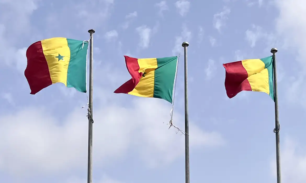 Brasil negocia rota aérea direta para Senegal visando turismo e comércio