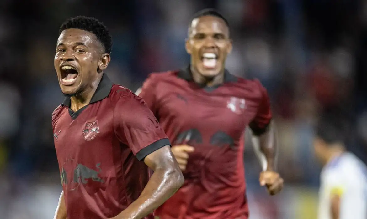 Bragantino bate Cruzeiro por 4 a 2 e encerra jejum no Brasileirão