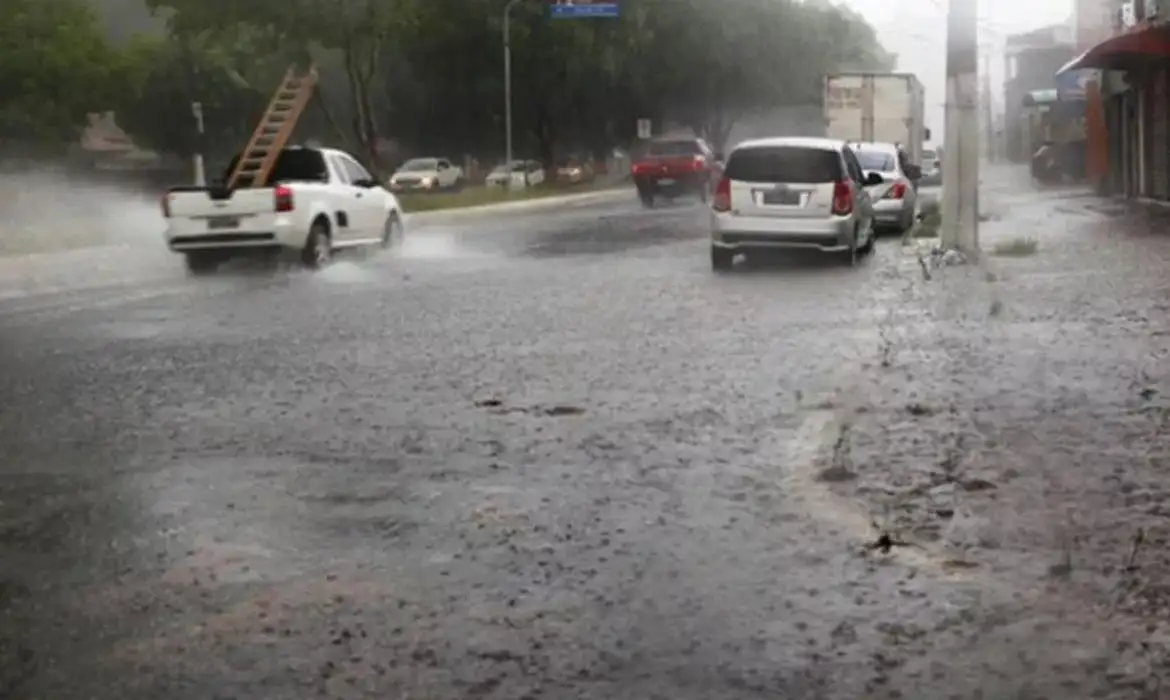 Reconhecimento federal libera ações emergenciais após chuvas em Belém