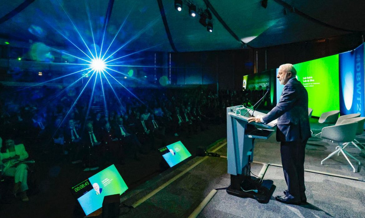 Lula critica confronto no Oriente Médio e aponta impacto econômico