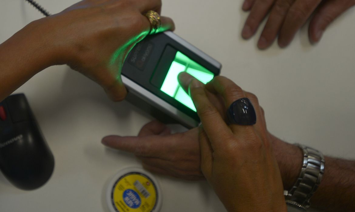 Falso alerta sobre biometria do INSS circula na internet