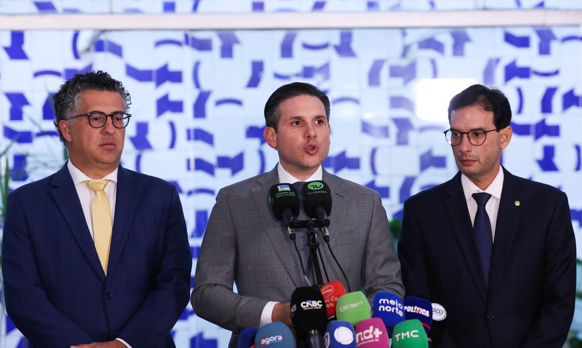 Câmara inicia análise de PEC para reduzir jornada de trabalho no Brasil