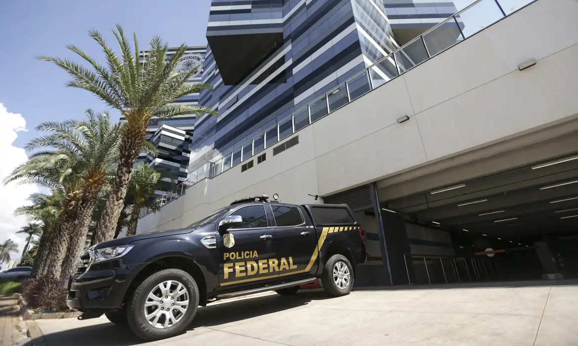 PF realiza ação simultânea contra crimes sexuais em 27 estados do Brasil