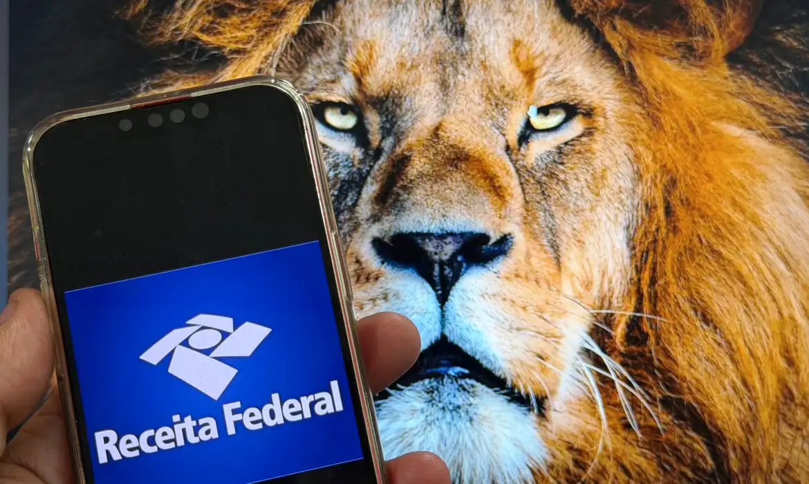 Receita Federal libera restituição para 415 mil contribuintes da malha fina
