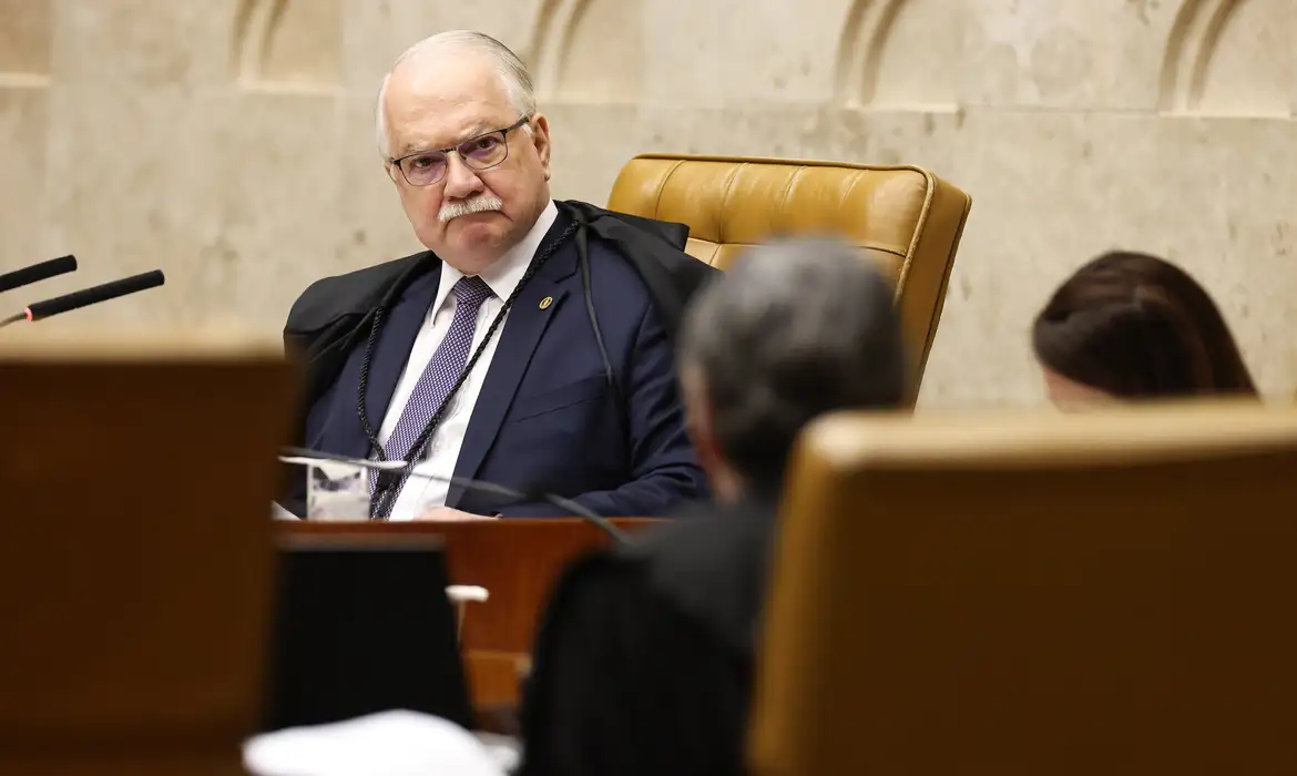 Fachin agenda julgamento de investigação contra Mendonça para 23 de setembro