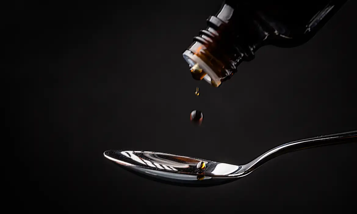 Anvisa proíbe comercialização de medicamentos com clobutinol