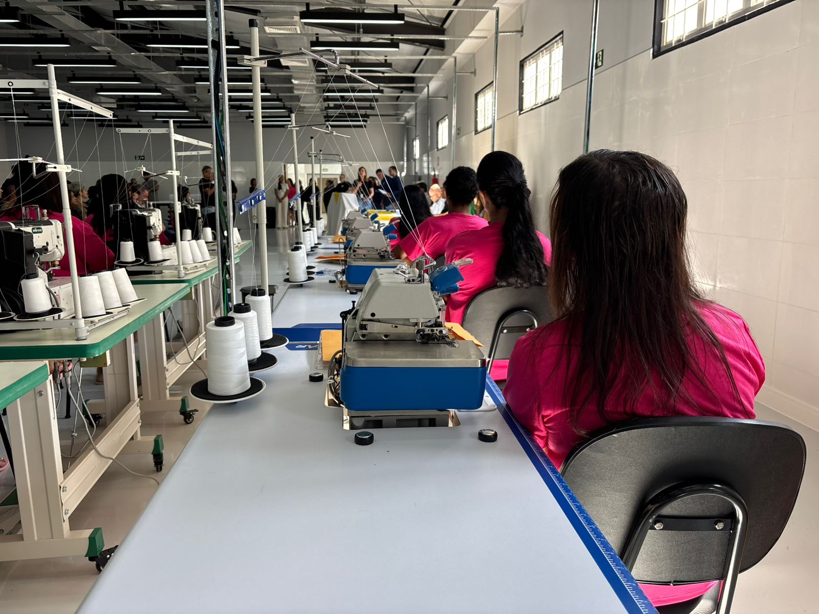 Fábrica de costura inaugura vagas em penitenciária feminina de MT