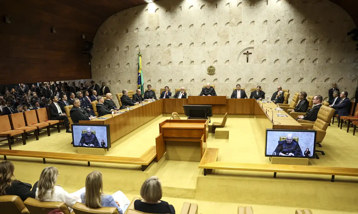 STF inicia julgamento para anular lei de SC que proíbe cotas raciais