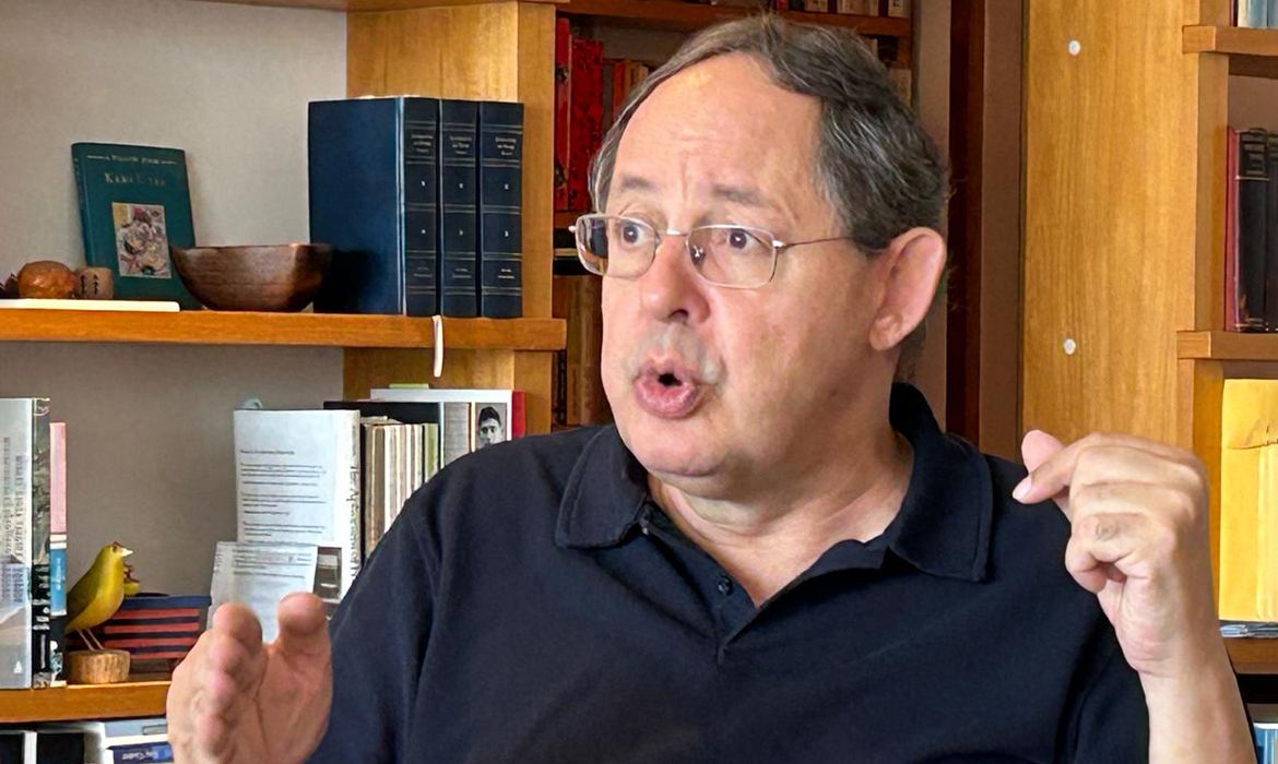 Economista Eduardo Giannetti analisa o fim da hiperglobalização