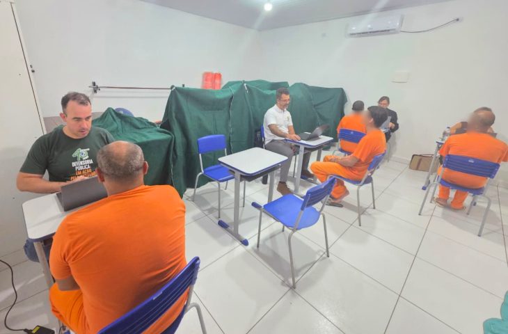 Mutirão jurídico em Corumbá atende quase metade dos presos e agiliza direitos