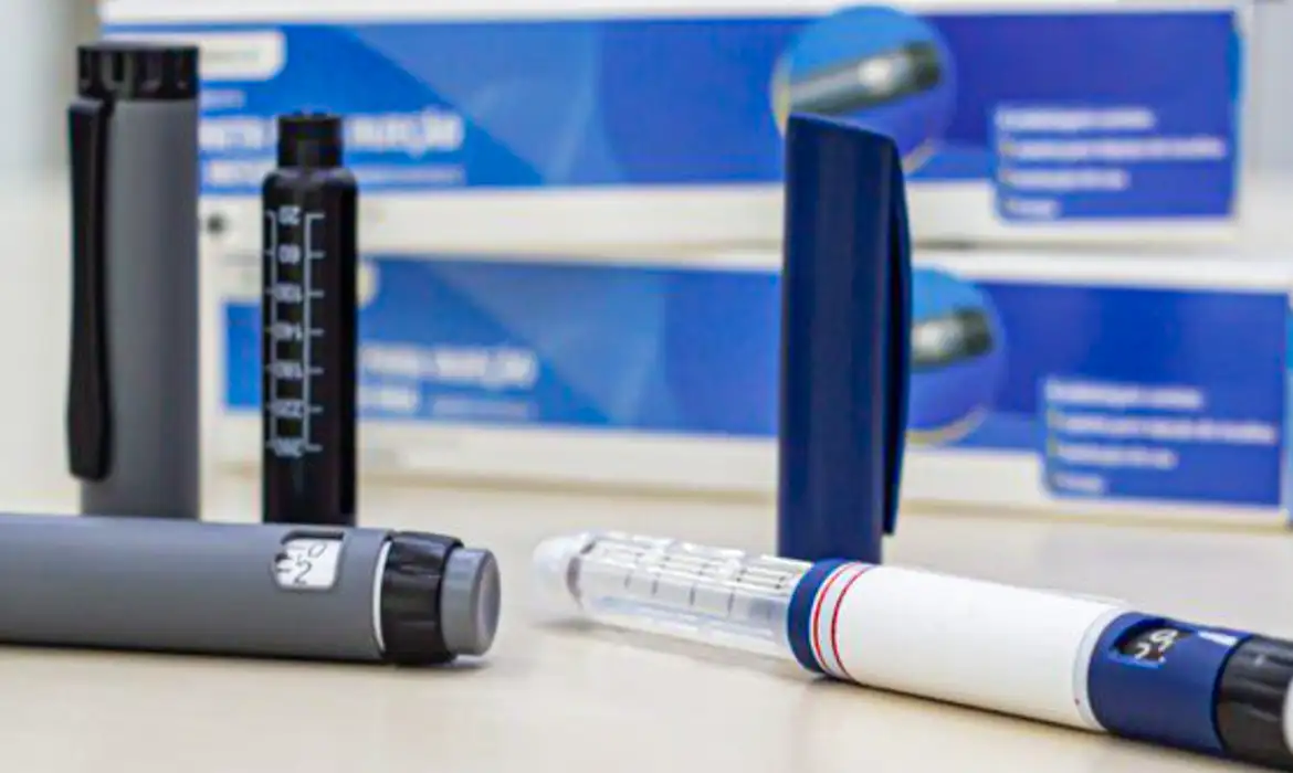 Anvisa reforça controle e alerta sobre uso irregular de canetas emagrecedoras