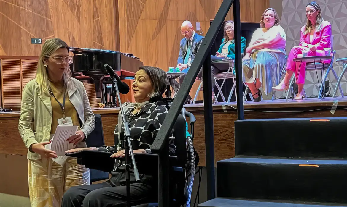 Vereadora Luciana Novaes morre no Rio aos 42 anos após trajetória marcada por superação