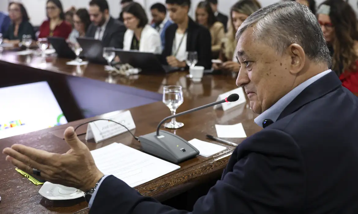 Governo descarta desoneração como compensação à redução da jornada