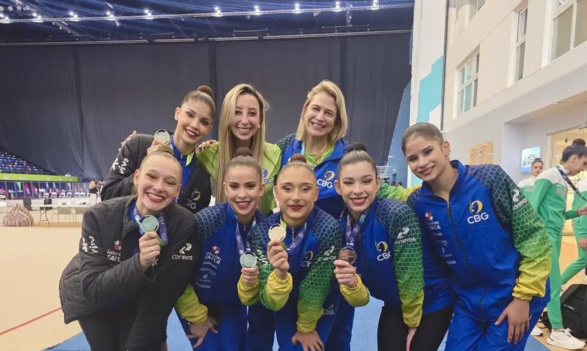 Ginástica rítmica: Brasil conquista prata na etapa de Baku com série de cinco bolas