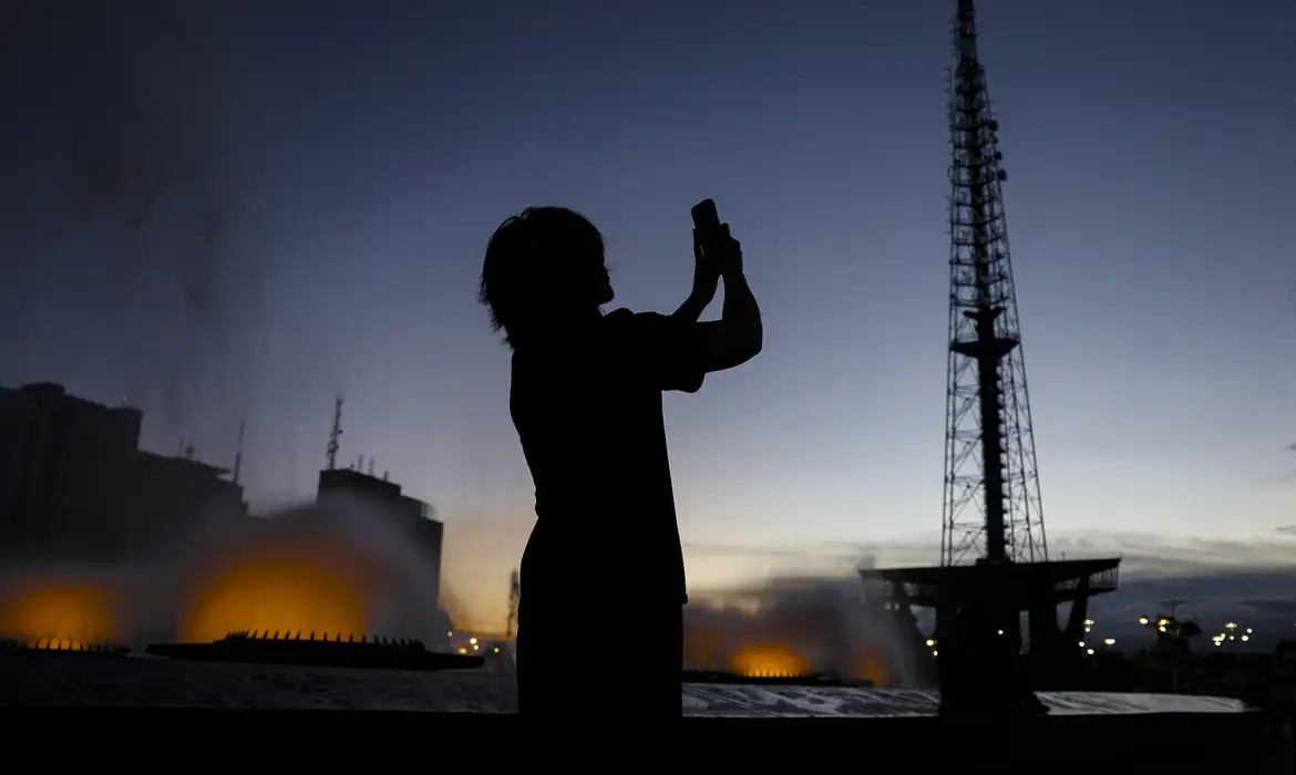 Brasília inspira artistas que expressam a cidade sem uso de palavras