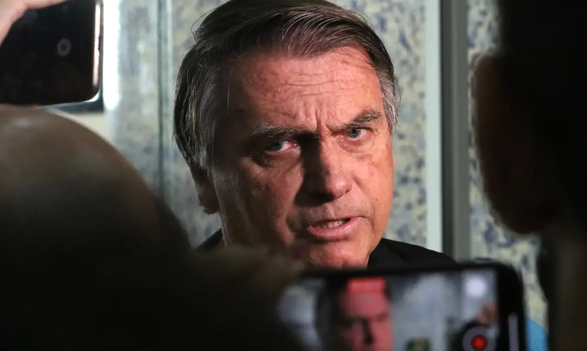 STM solicita informações detalhadas sobre carreira militar de Bolsonaro