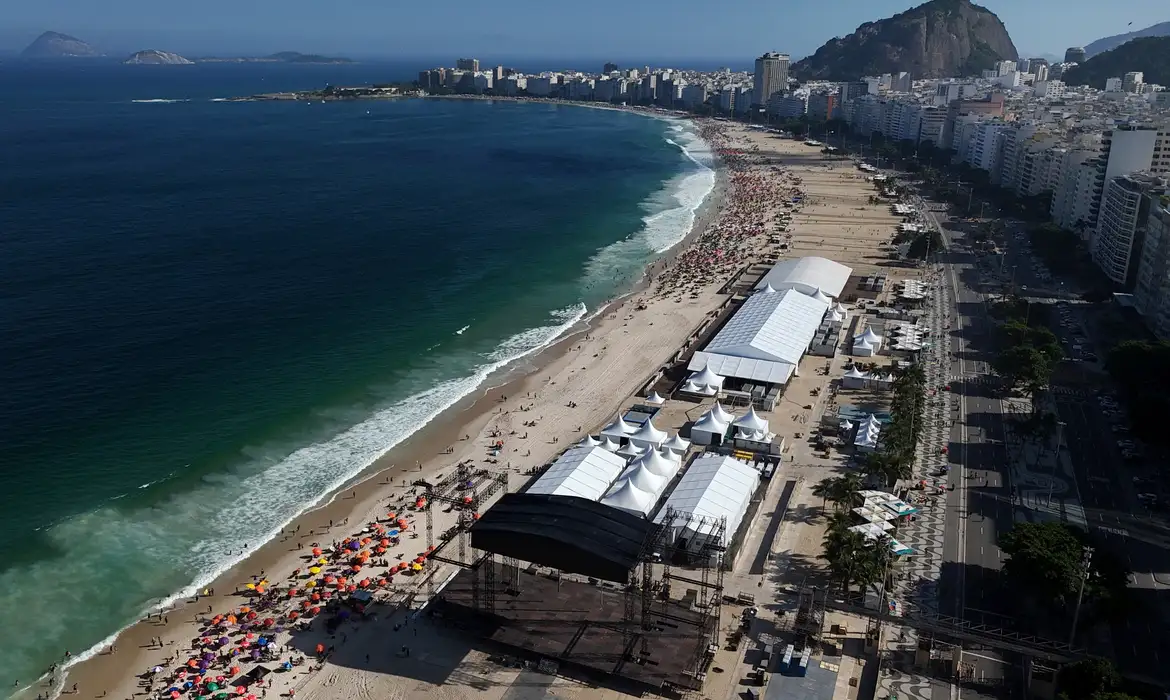 Rio adota bloqueios na Avenida Atlântica para show de Shakira em Copacabana
