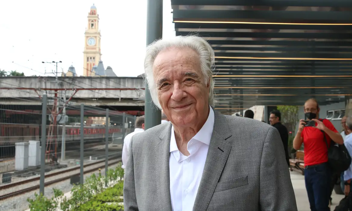 João Carlos Martins relata trajetória e superação em entrevista a Datena