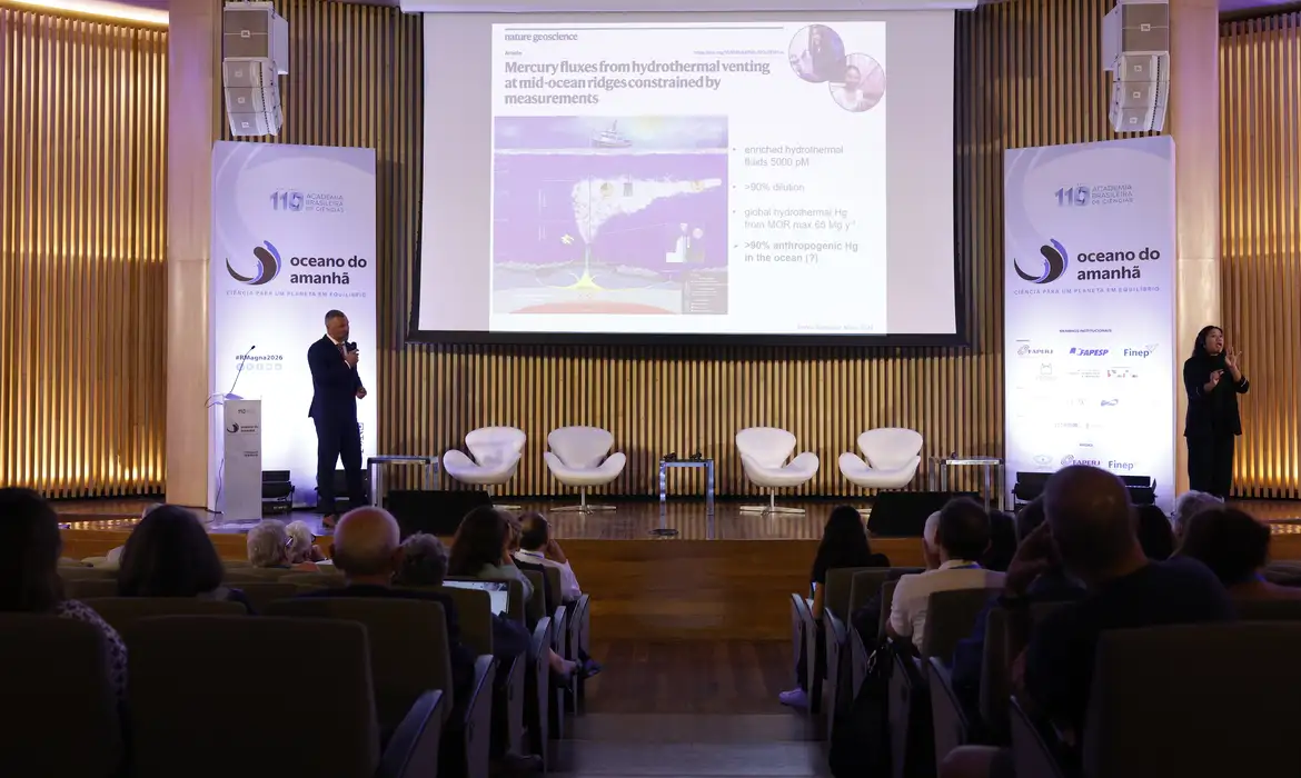 Aquecimento global acelera contaminação dos oceanos por mercúrio, alertam cientistas