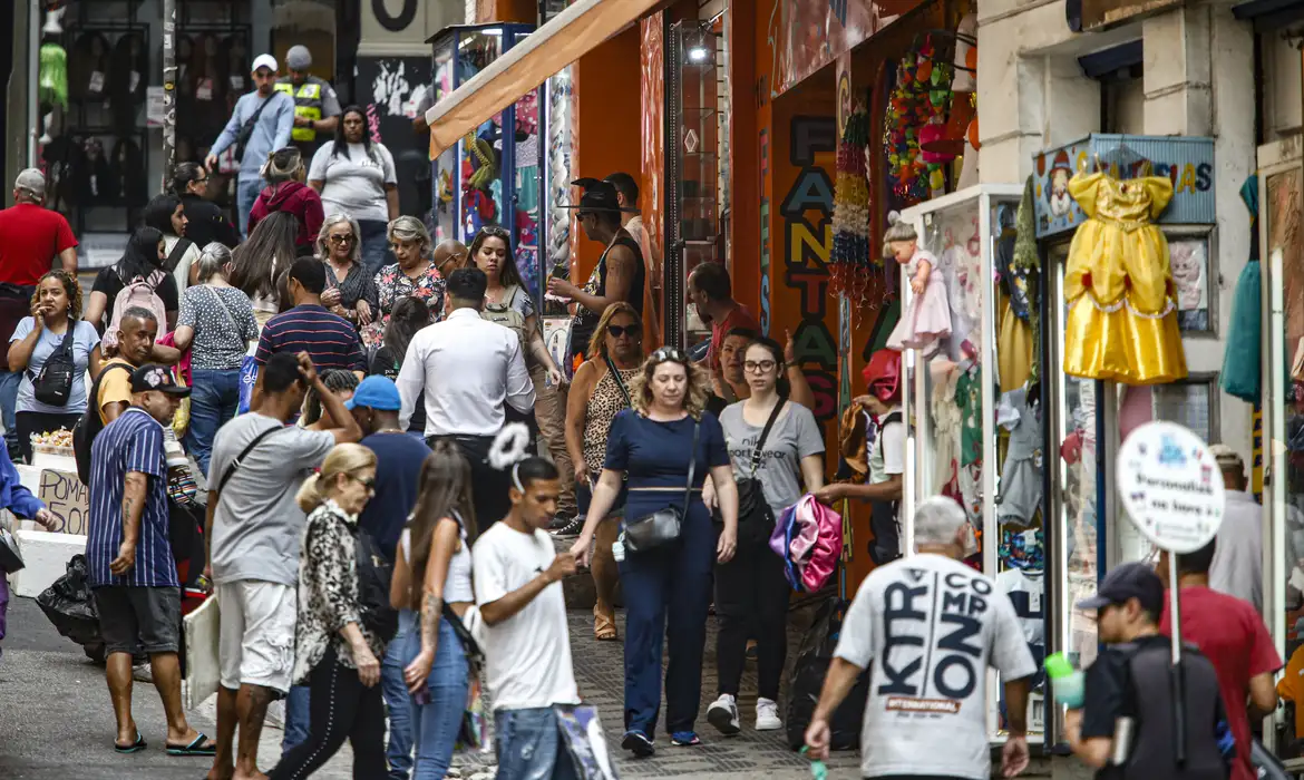 Empresas do Simples Nacional terão sistema único para notas de serviço em setembro
