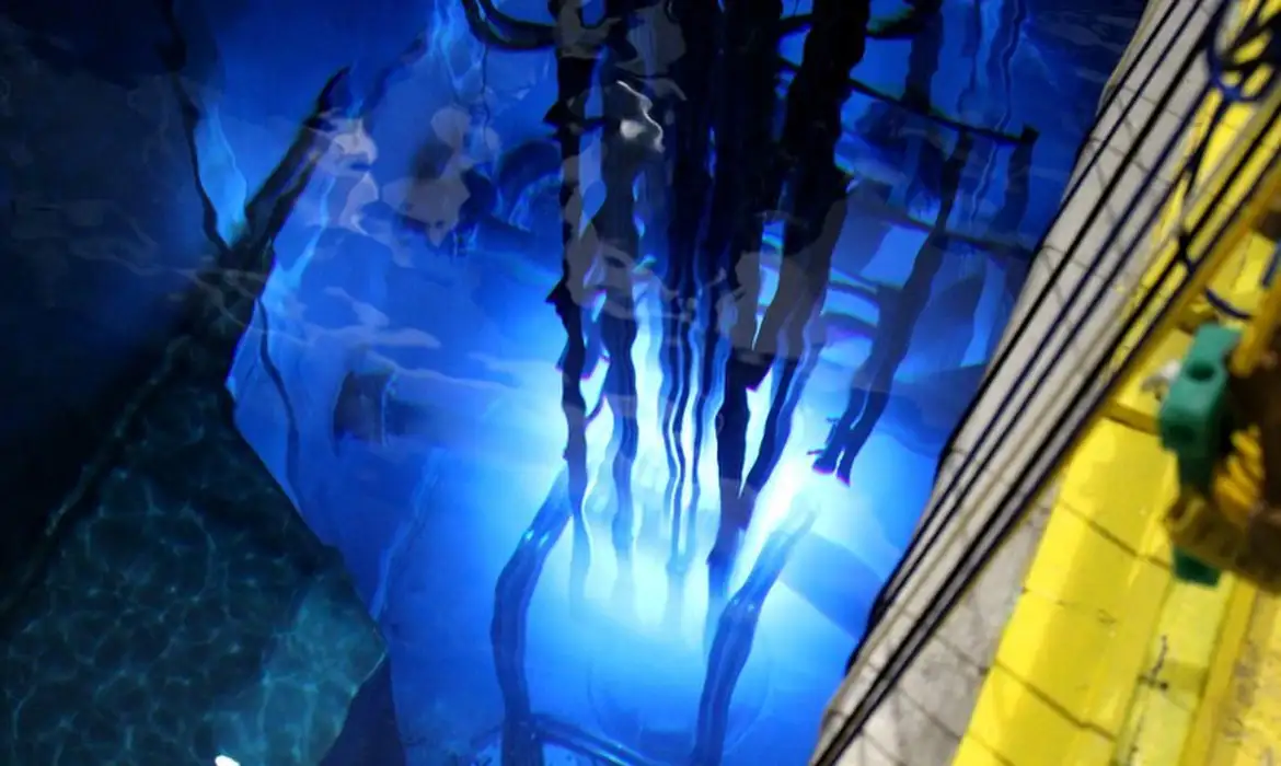 Incêndio em reator da USP transfere pesquisas para Belo Horizonte