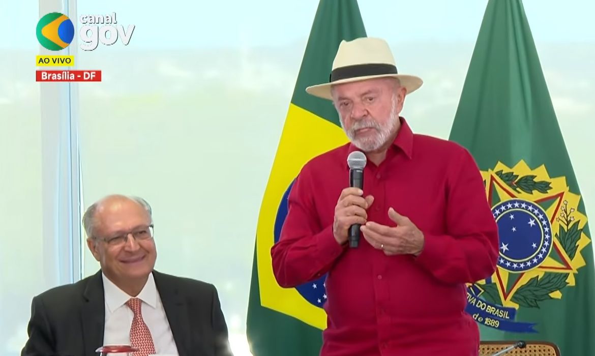 Governo amplia financiamento e reduz juros para compra de caminhões e ônibus