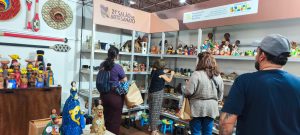 Artesanato de MS se destaca em vendas durante feira em Brasília
