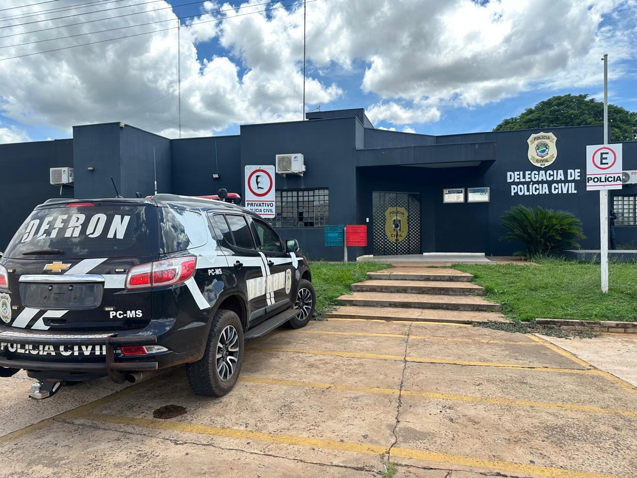 Bloqueio policial prende homem com 47 kg de maconha em Amambai