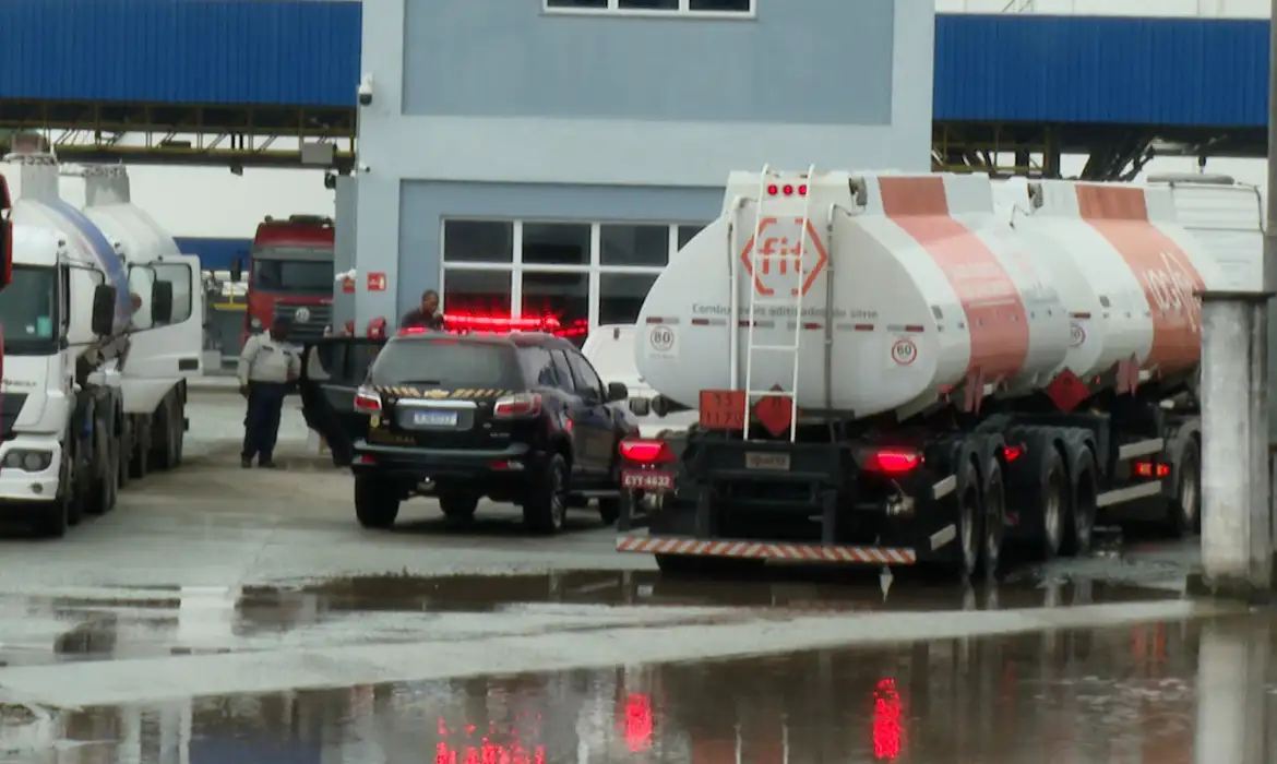 Fiscalização intensa em postos de combustível busca evitar abusos