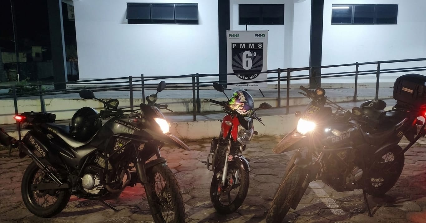 Jovem detido por dirigir sem habilitação e colocar pedestres em risco