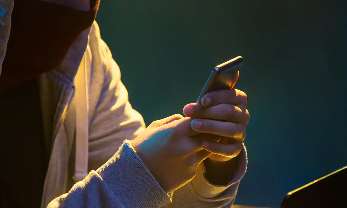 Polícia de SP amplia esforços para recuperar celulares roubados