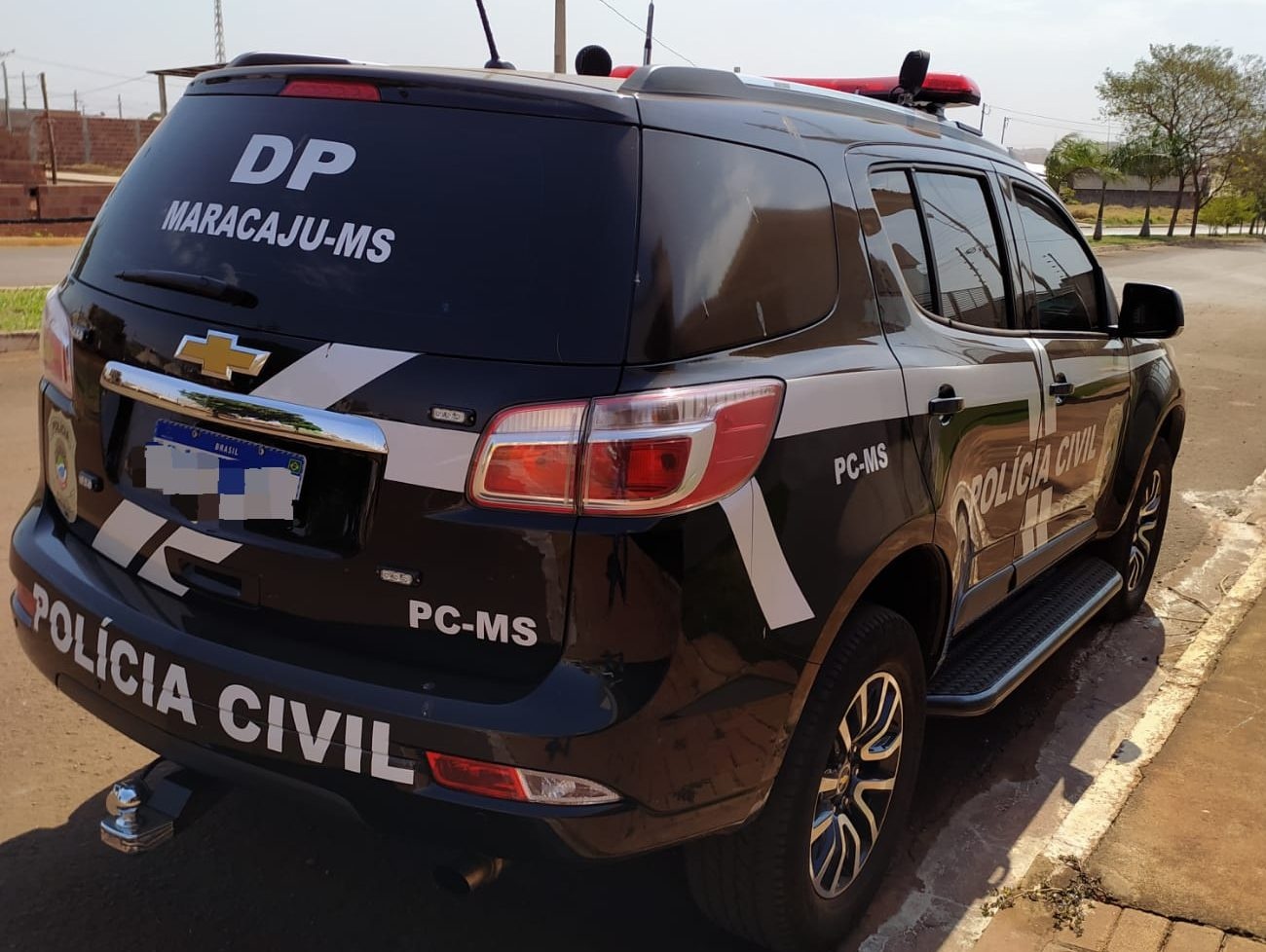 Polícia prende suspeito com mandado de prisão