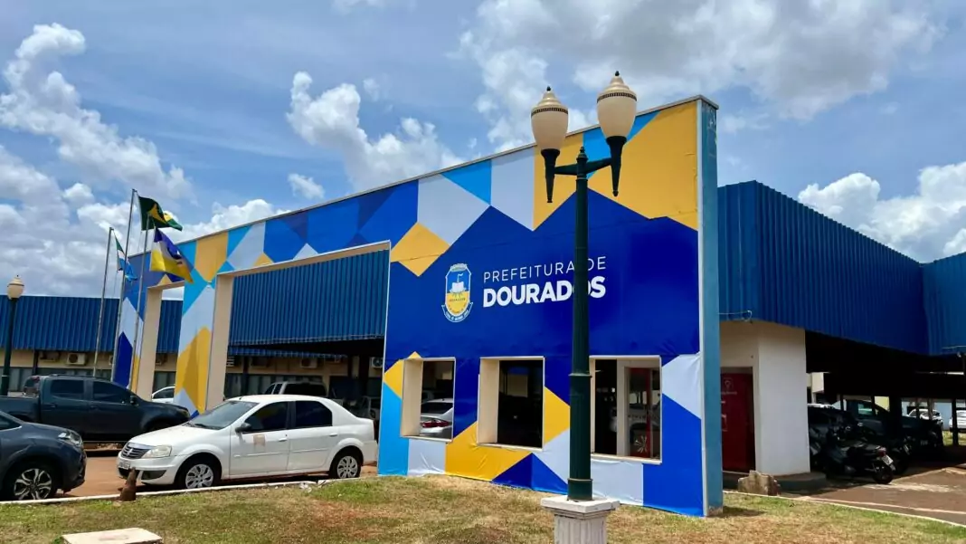 Processos seletivos convocam candidatos para apoio educacional e zeladoria em Dourados